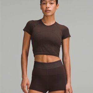 Lululemon Swiftly Tech Cropped Short-Sleeve Shirt Espresso size 4